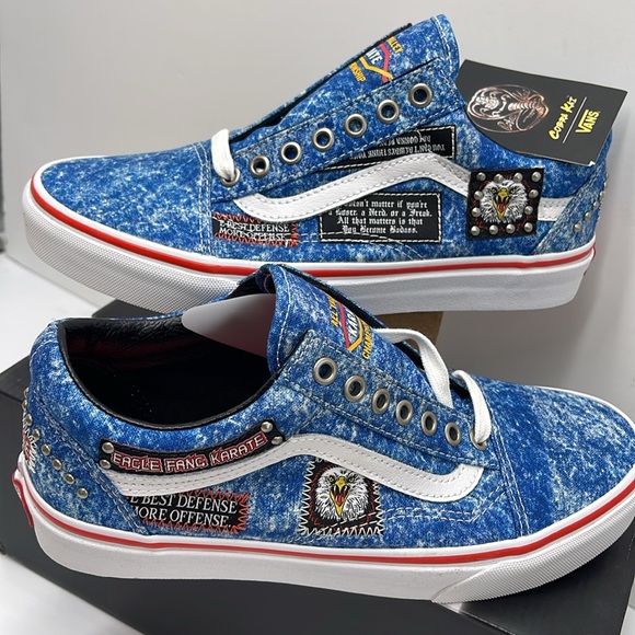 Vans WMNS Old Skool
Cobra Kai Multi/True White 
VNOA3WKT6GL Sneakers - Picture 11 of 16